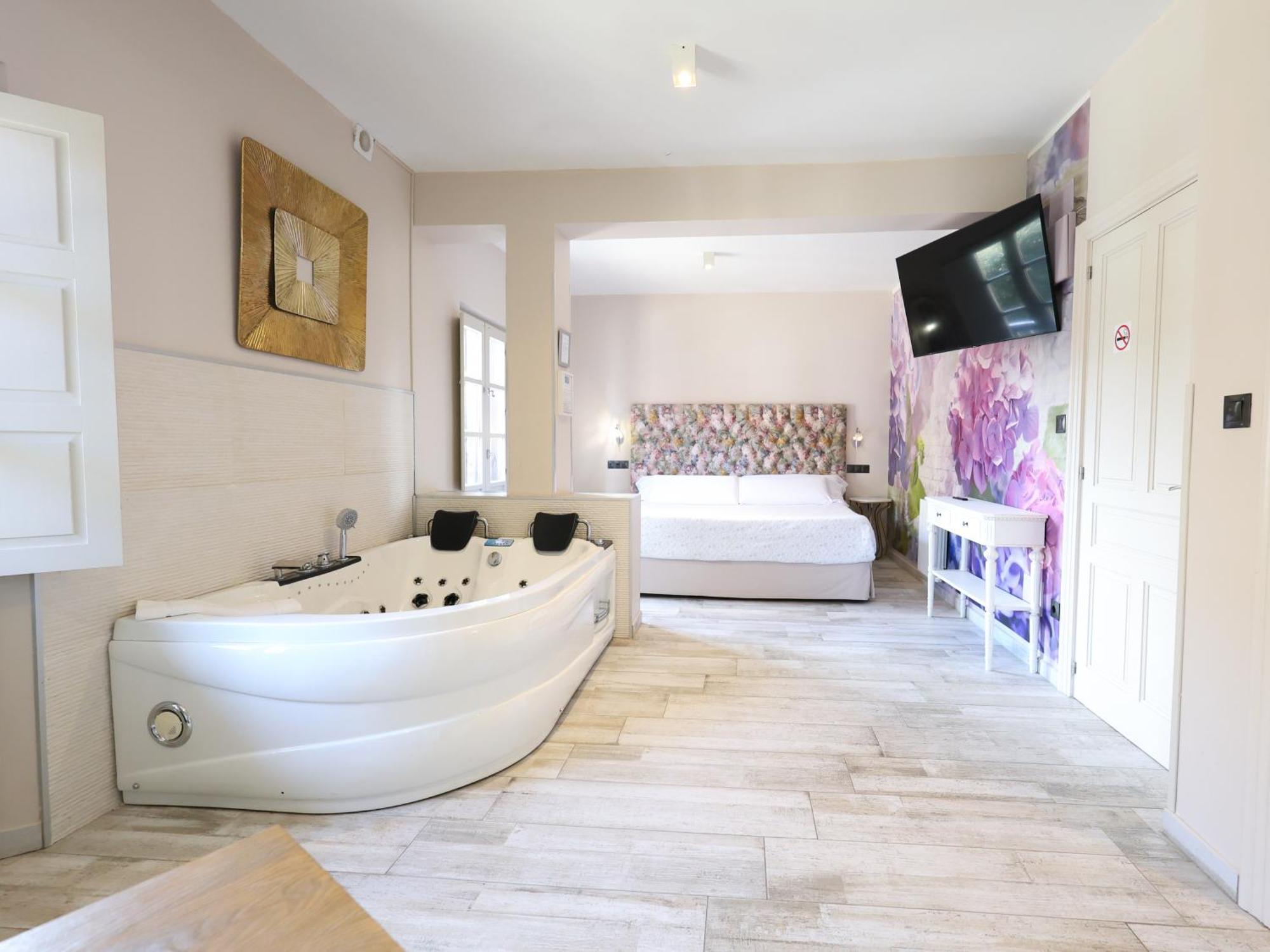 Akla Suites Con Jacuzzi Santillana Santillana del Mar Ngoại thất bức ảnh