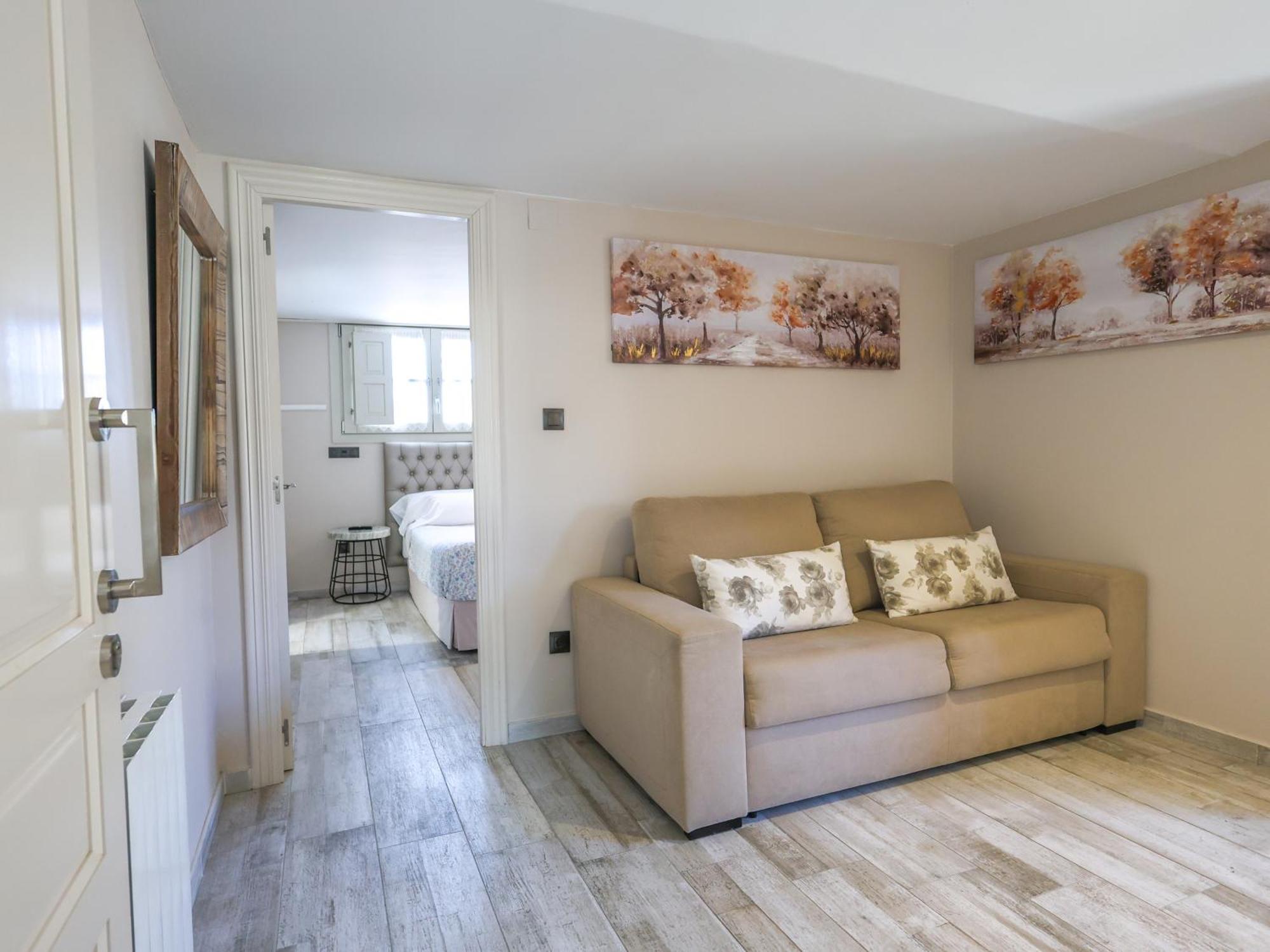 Akla Suites Con Jacuzzi Santillana Santillana del Mar Ngoại thất bức ảnh